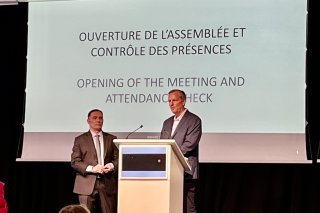 Philippe Magistretti et Mike Goar, son successeur à la tête du Conseil d'Administration de CMA